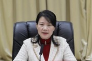 翠兰开花